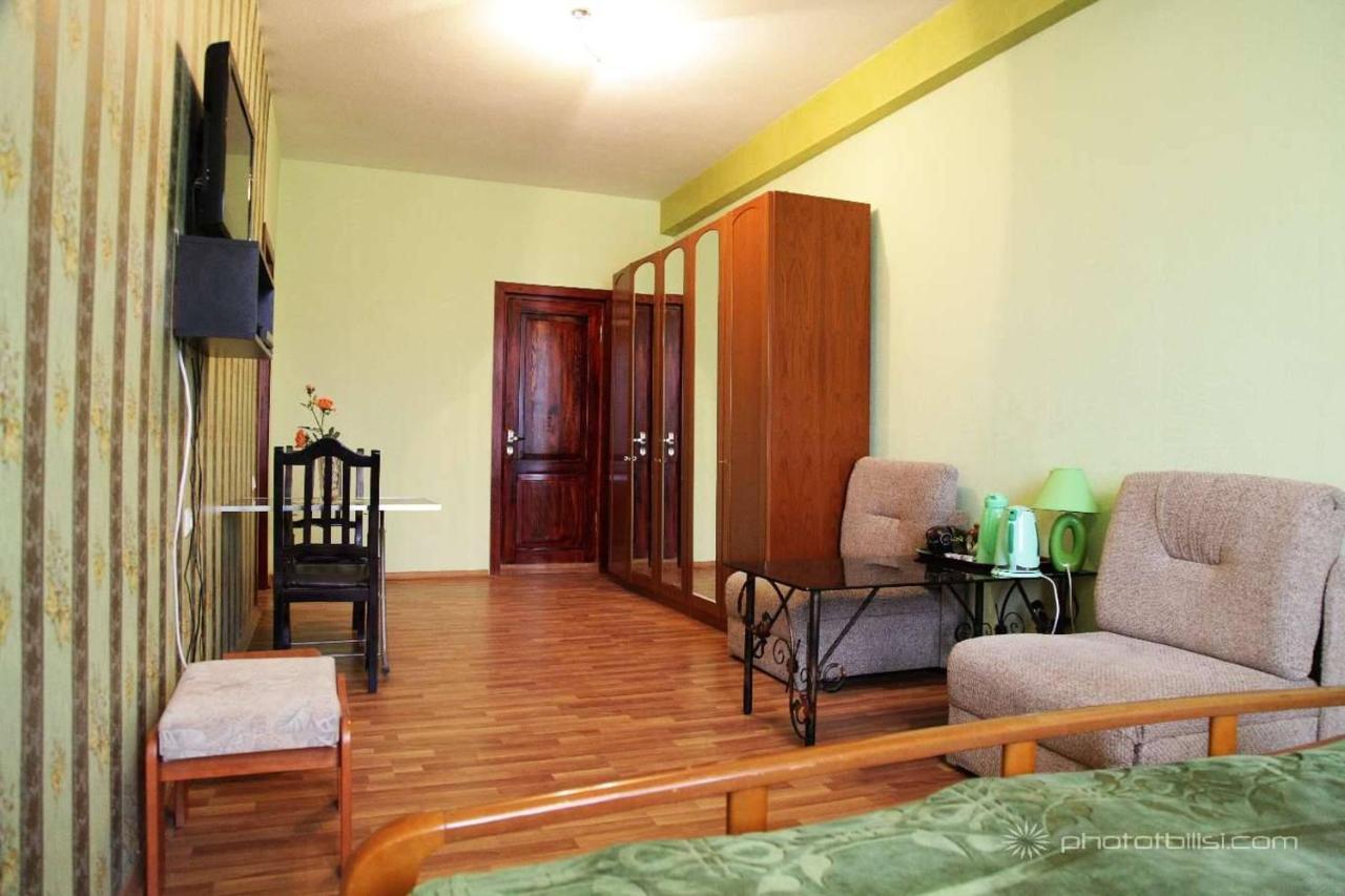 Niko'S Apartments On Shartava Street Тбилиси Номер фото